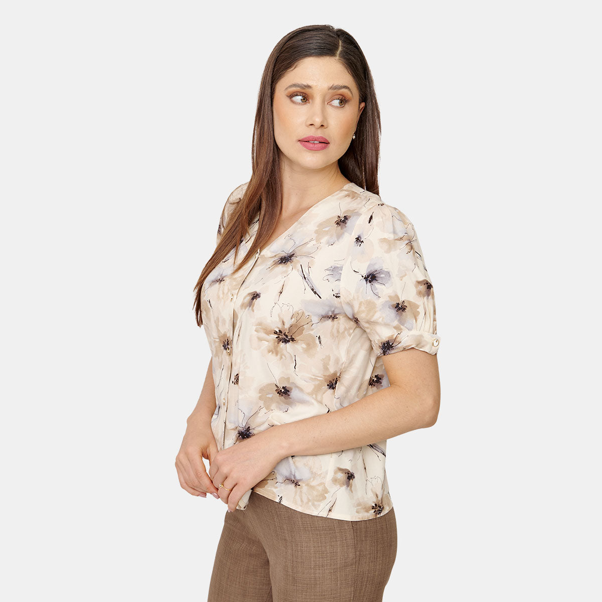 Blusa abierta con botones y estampado floral cuello V marca Vitos