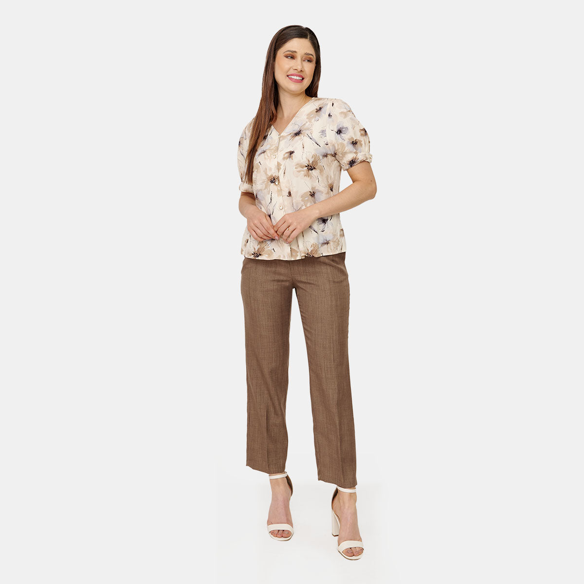 Blusa abierta con botones y estampado floral cuello V marca Vitos