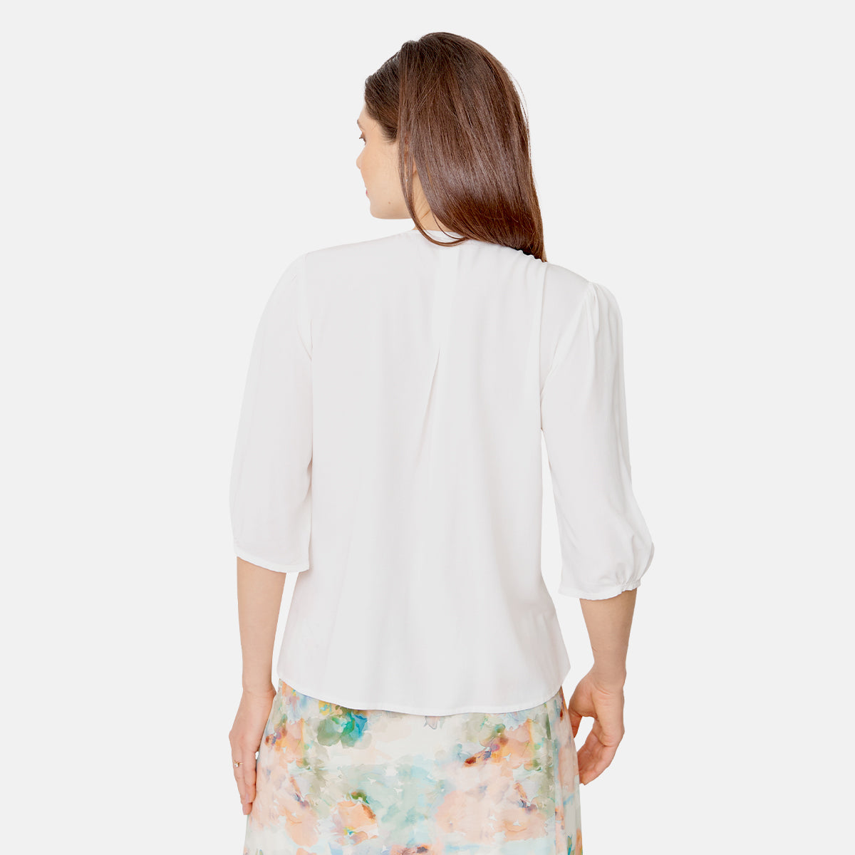 Blusa blanca escote V bordado Vitos