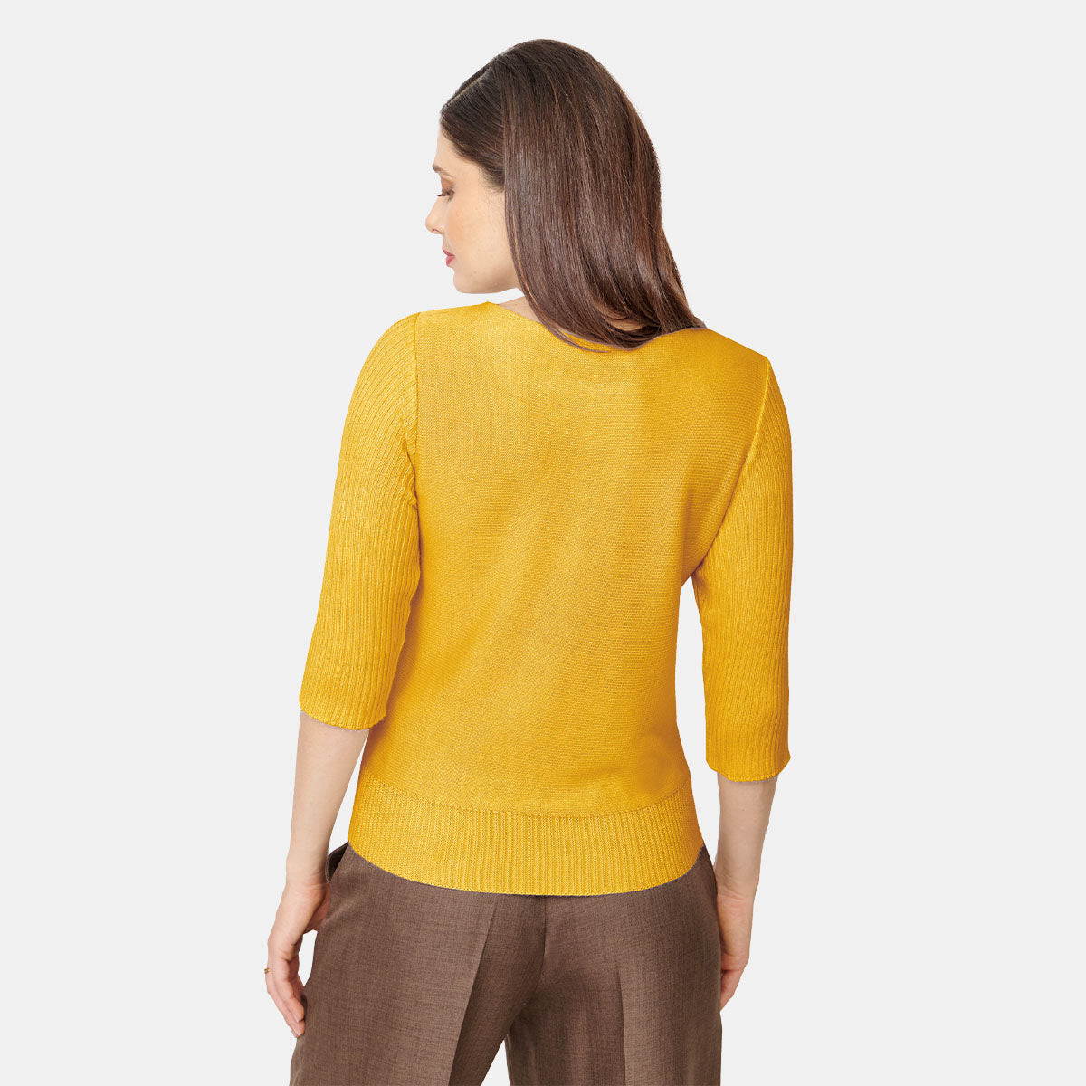 Blusa calada escote ojal color mostaza Vitos