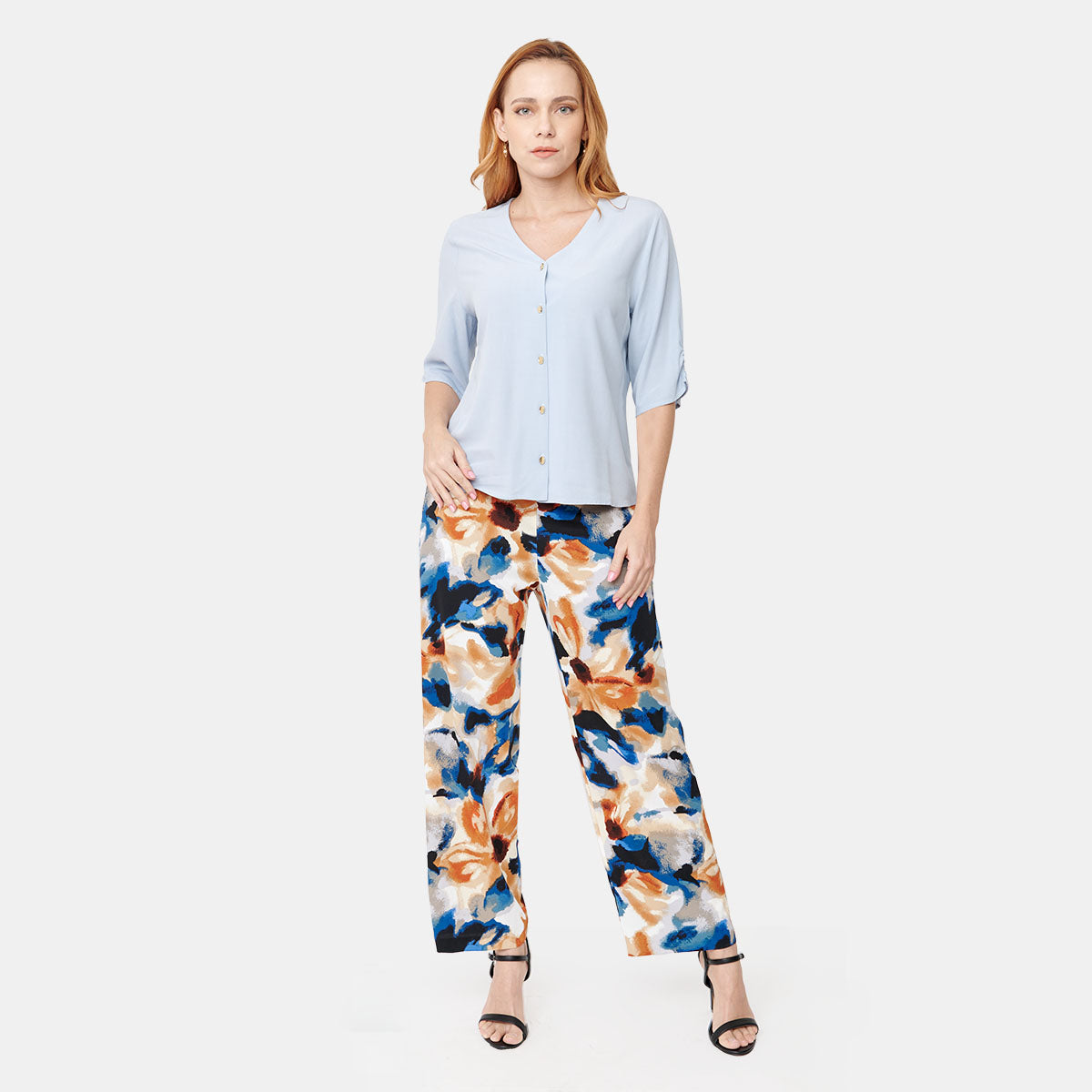 Blusa abierta con botones y escote V en color azul cielo para dama Vitos