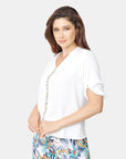 blusa blanca con detalles bordados al frente y mangas 3/4 para damas marca Vitos