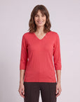 Blusa punto escote V calado manga 3/4, color carmin - Vitos
