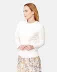 Saco blanco para dama acolchado con flores