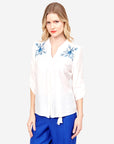 Blusa cuello mao bordado floral Loreto
