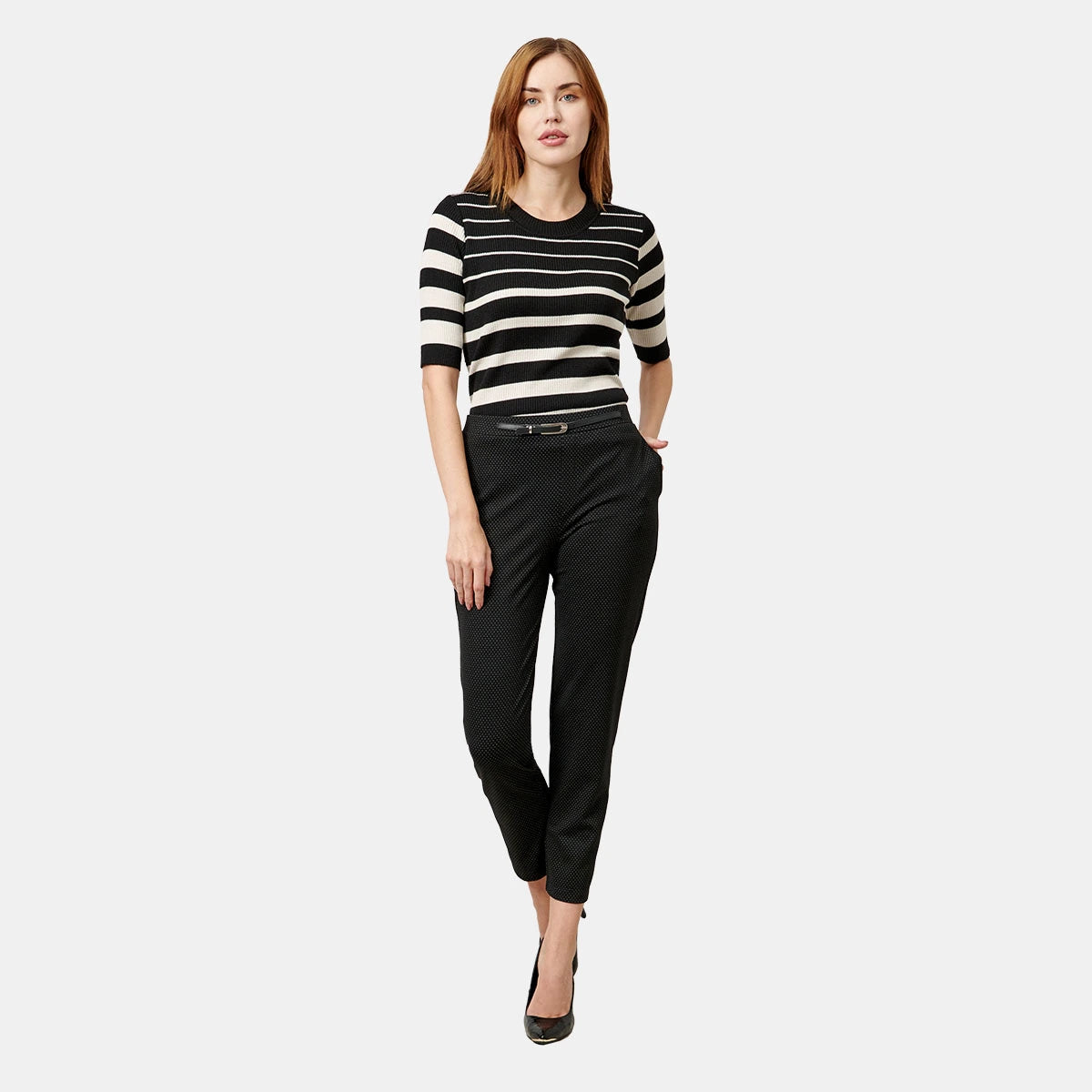 Pantalón recto con simulacion de cinturon Perla Negra