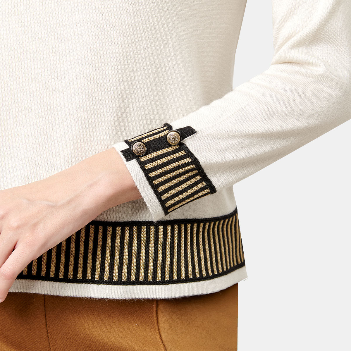 Blusa con tablones y boton Bounty