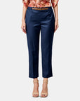 Pantalón corto con cinturón Dimetry