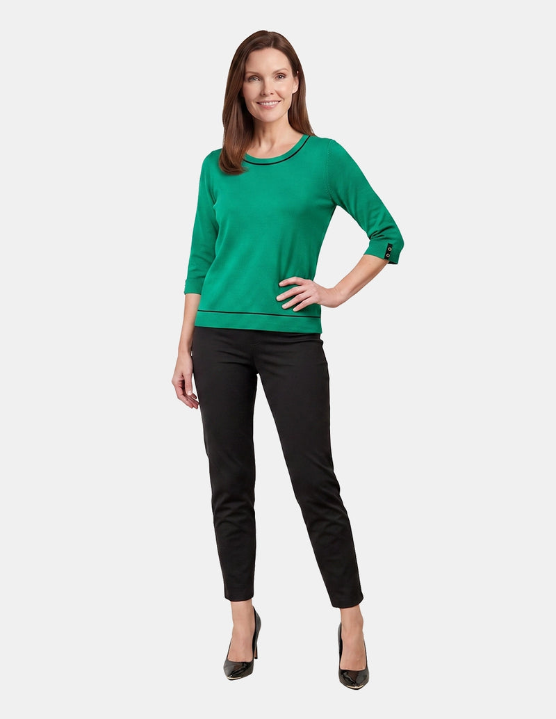Blusa con detalle detalles tonos negros
