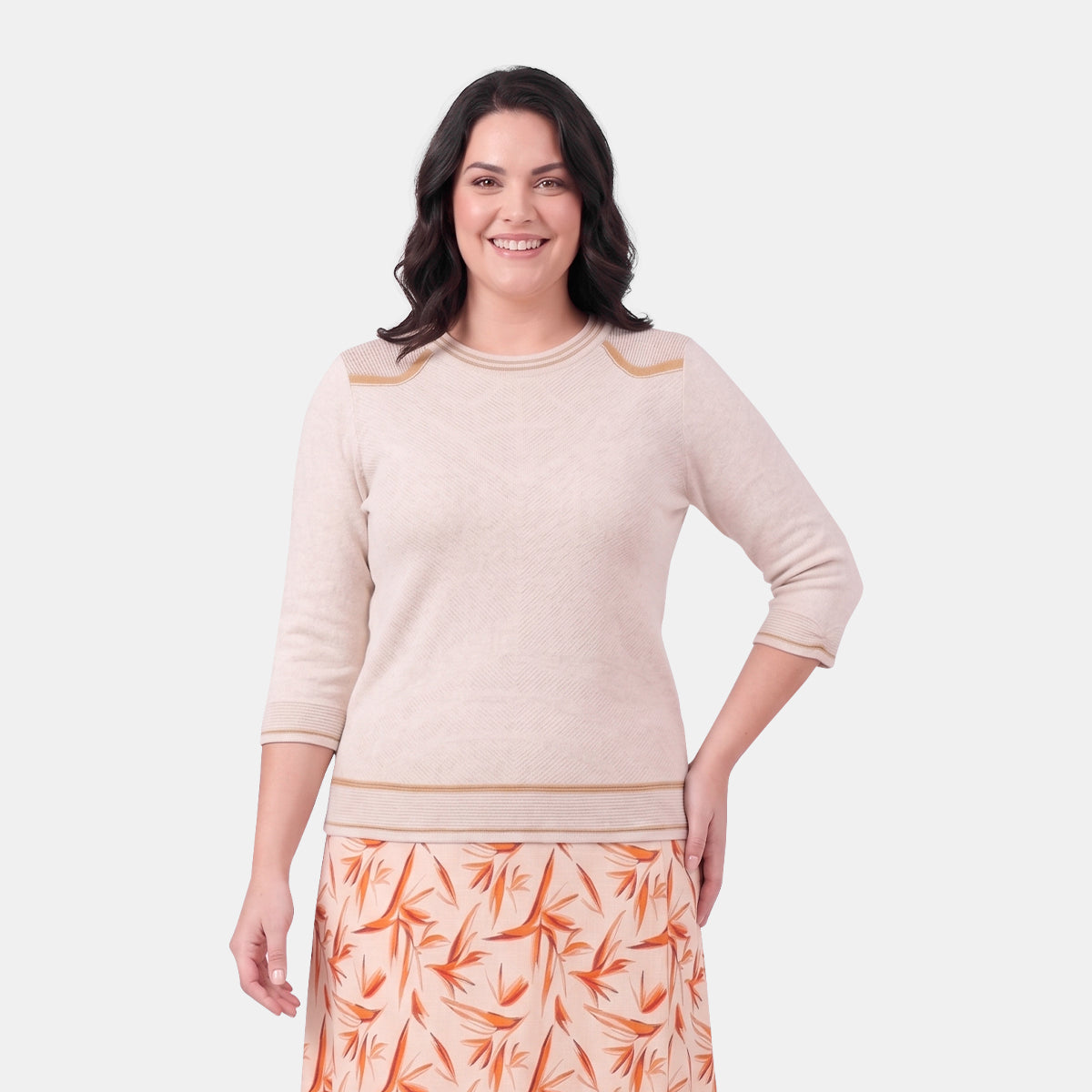 V68401 - Blusa con  puntada Keisha Curvy