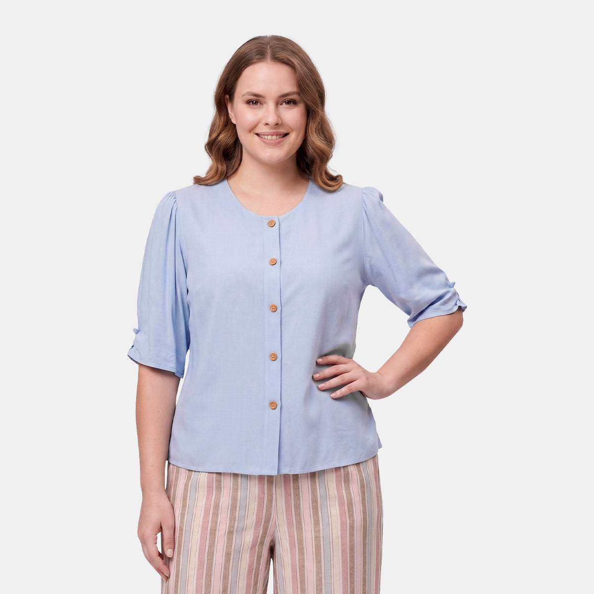 V67702 - Blusa abertura María Curvy