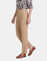 Pantalón con bolsas Celyn