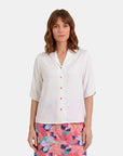 Blusa abierta escote v manga corta Letizia