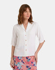 Blusa abierta escote v manga corta Letizia