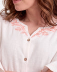 Blusa abierta conbordado Helena