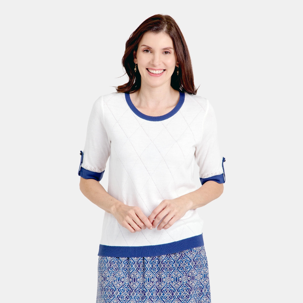 Blusa cuello redondo con detalles Reina