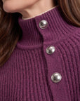 Capa cuello alto con  botones Liam